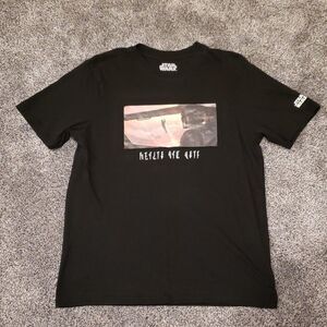 5/$25- Star Wars Mandalorian Tee